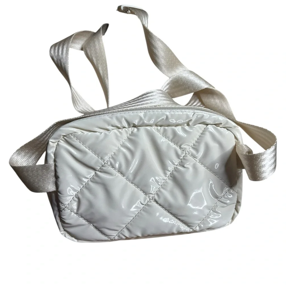 Athleta Quilted Belt Bag Cream Ivory Adjustable Strap Power of She - Picture 3 of 8